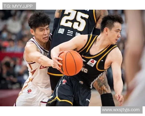 西安篮球队在总决赛中的耐力与毅力展现全场精彩表现分析